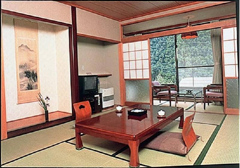Nikko Green Hotel Natsukashiya Fuwari Eksteriør bilde